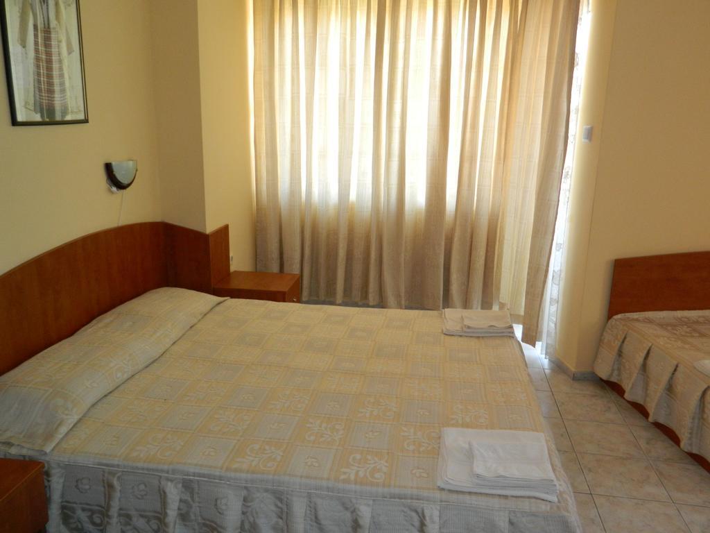 Family Hotel Andreev Misivri Oda fotoğraf